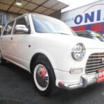 ミラジーノを　ノーマル車から　ドレスアップ車　まで取り揃えておりますので、一度遊びに来てください。