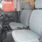 【フロントシートの画像です。】ゆったり座れる運転席です。