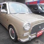 ミラジーノは、お洒落で可愛い車です。この車は、全塗装済で仕上がってます!!