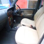 【運転席＆助手席】高級感たっぷりのシートスタイル！！汚れが目立ちにくく、さらに高級感を与えてくれるので、優雅にドライブをお楽しみいただけます♪座り心地もバッチリです☆是非一度ご体感下さいませ