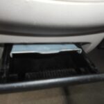灰皿を見ればわかります、禁煙車で軽箱バンでは少ないです。